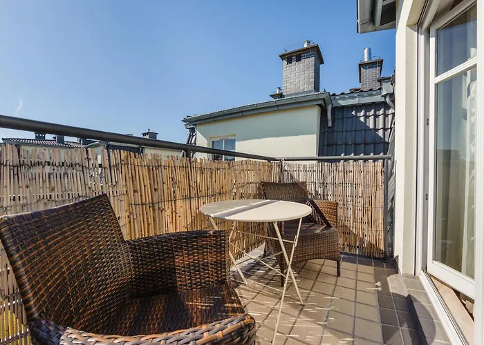 Parkur, Sun & Snow *